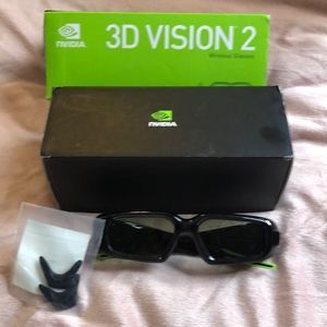 3 pair Nib 3D Nvidia vision 2 wireless glasses with cleaning cloth in the box